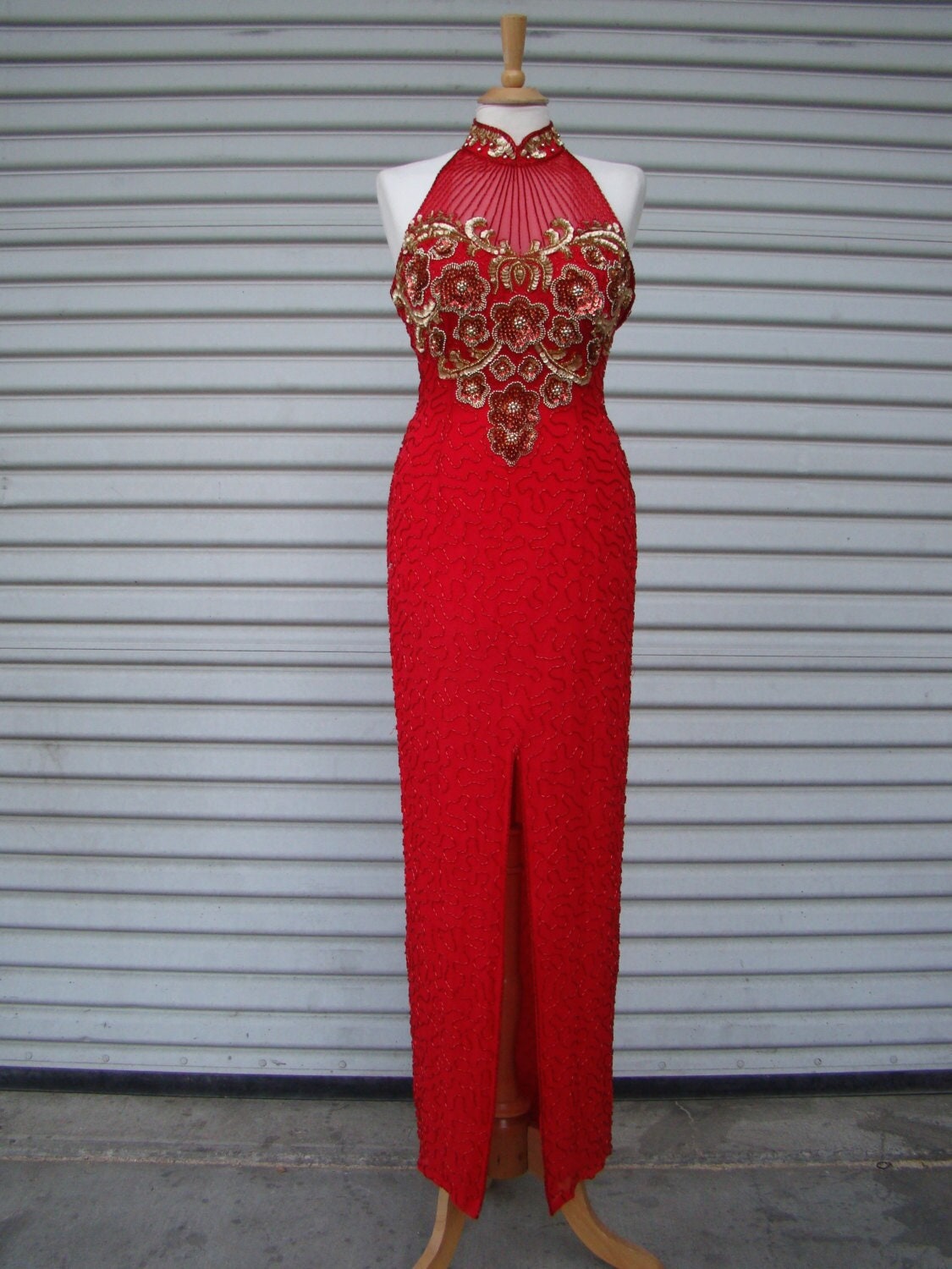 Vintage 70s Red and Gold Silk Sequin and Beaded Open Back Elegant Ball Party Gown SMALL Graphic Tee – Fan Favorite · High-Quality Print