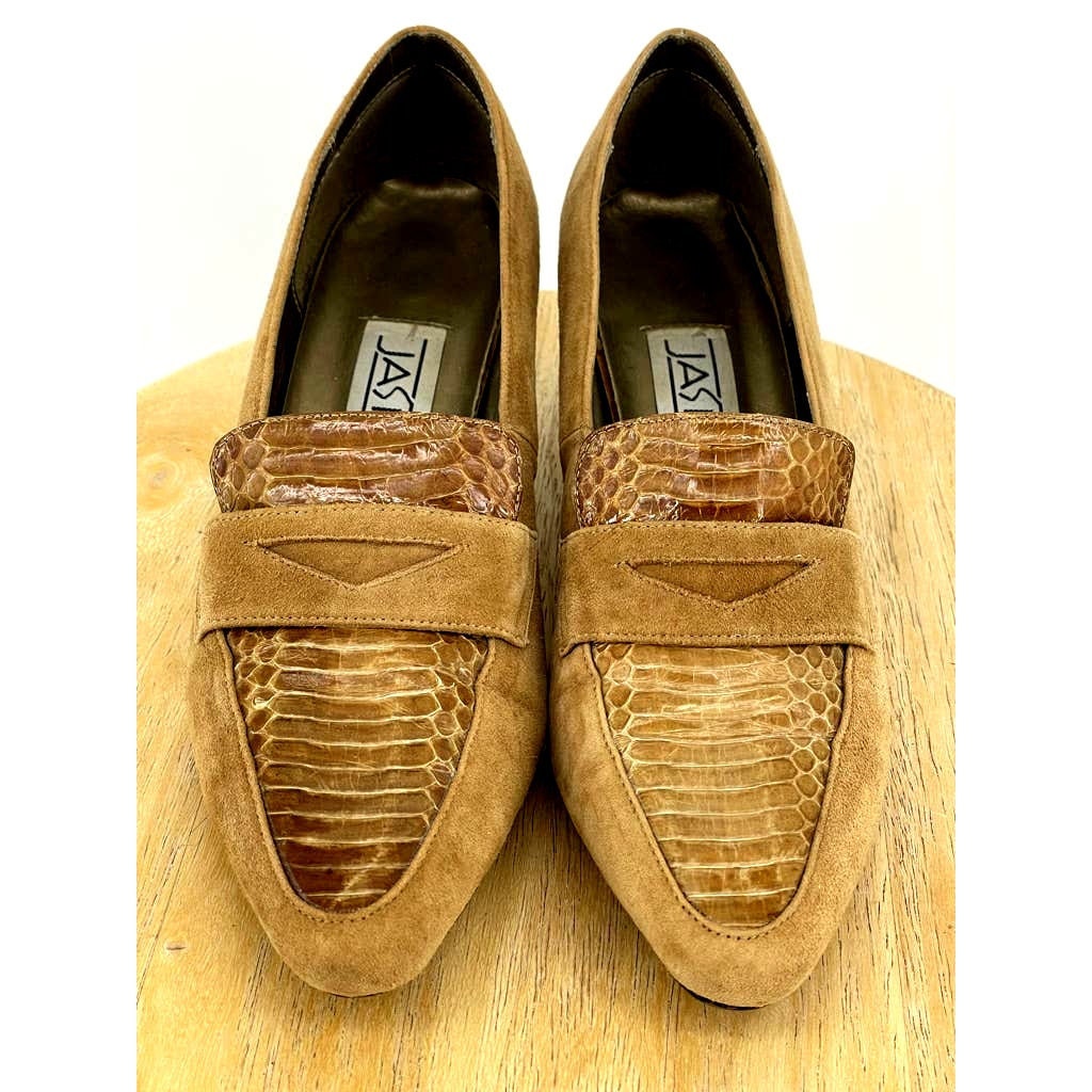 Jasmin Vintage Tan Faux Alligator Leather Low Heel Loafer Shoes 7 Graphic Tee – Feel-Good Design · Great Gift For Fans