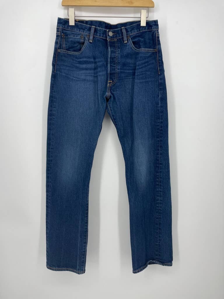 Levi Strauss Men39s 501 Dark Wash Straight Leg Denim Blue Jeans 32 Graphic Tee – Everyday Comfort · Must-Have Style