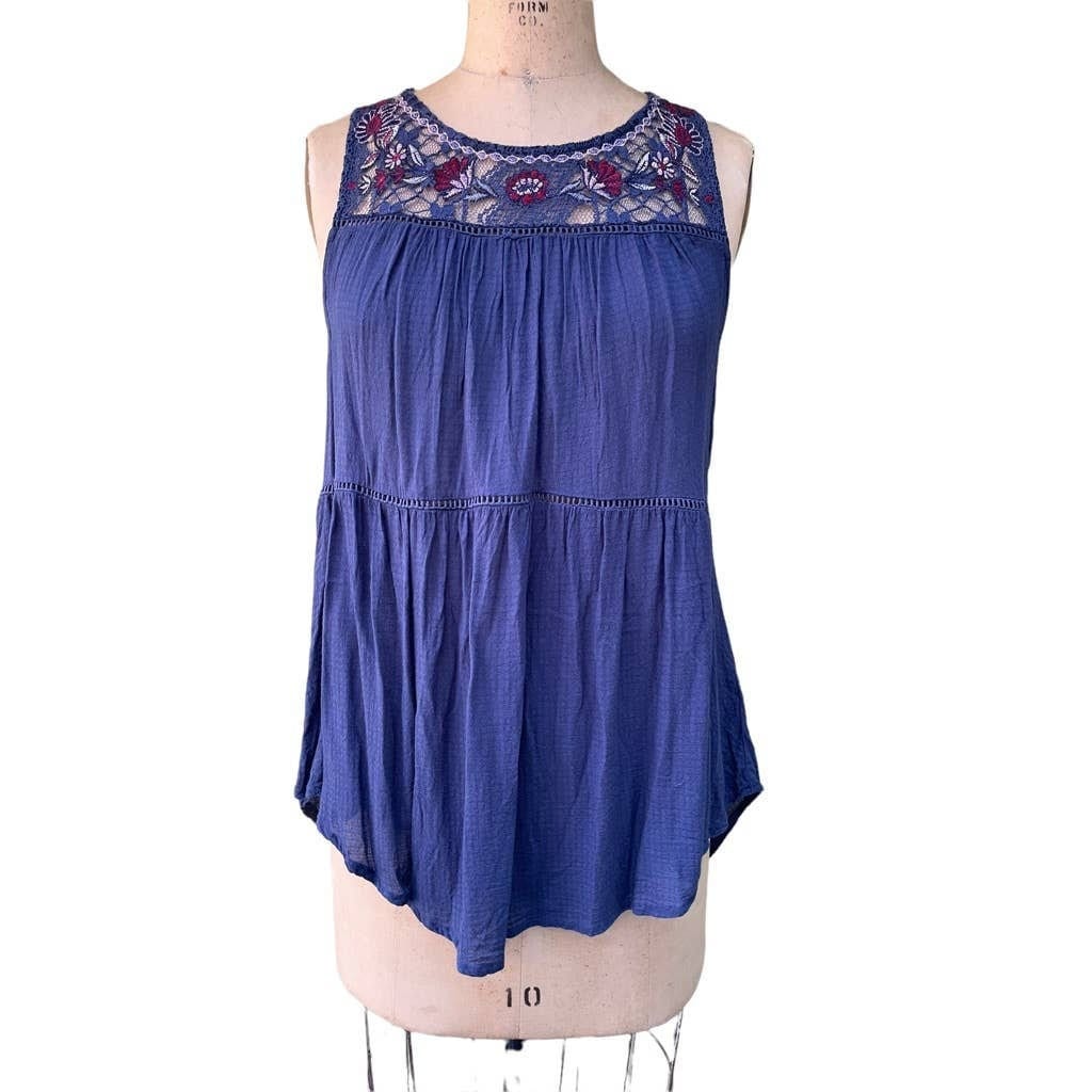 Knox Rose Blue Floral Lace Sleeveless High Low Boho Blouse Size Large Graphic Tee – Aesthetic Look · Perfect For Daily Wear