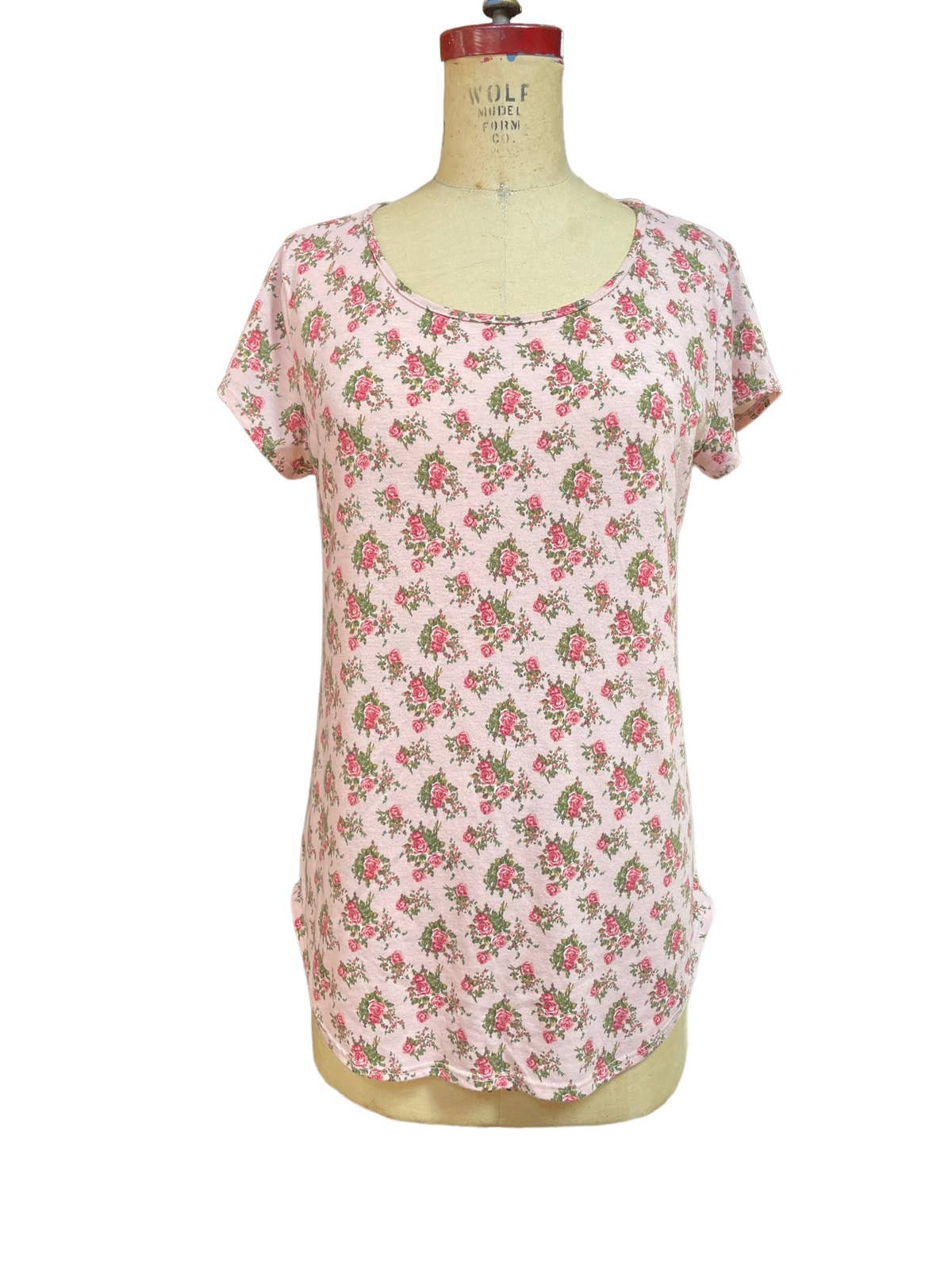 Honey Lace Womens Floral Blouse Top Pink Round Neck Short Sleeve Size L Graphic Tee – Warm & Stylish · Great Gift For Fans