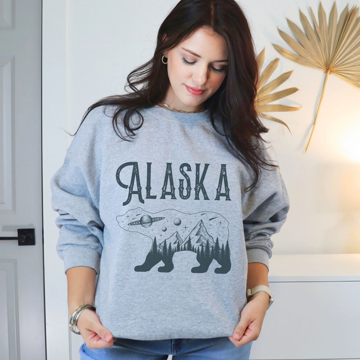 Alaska Grizzly Bear Sweatshirt Brown Bear Sweater for Nature Lovers Arctic Adventure Souvenir Wildlife Souvenir for Outdoor Enthusiasts Sweatshirt – Cozy Vibes · Top Pick For Any Outfit