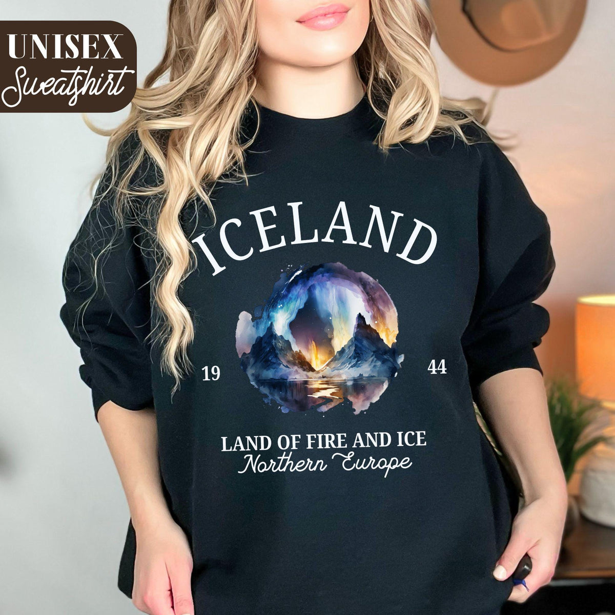 Oversized Northern Lights Sweatshirt Trendy Aurora Borealis Crewneck Iceland Nature Landscape Sweatshirt Camping Gift Iceland Sweatshirt Sweatshirt – Bold Style · Top Pick For Any Outfit