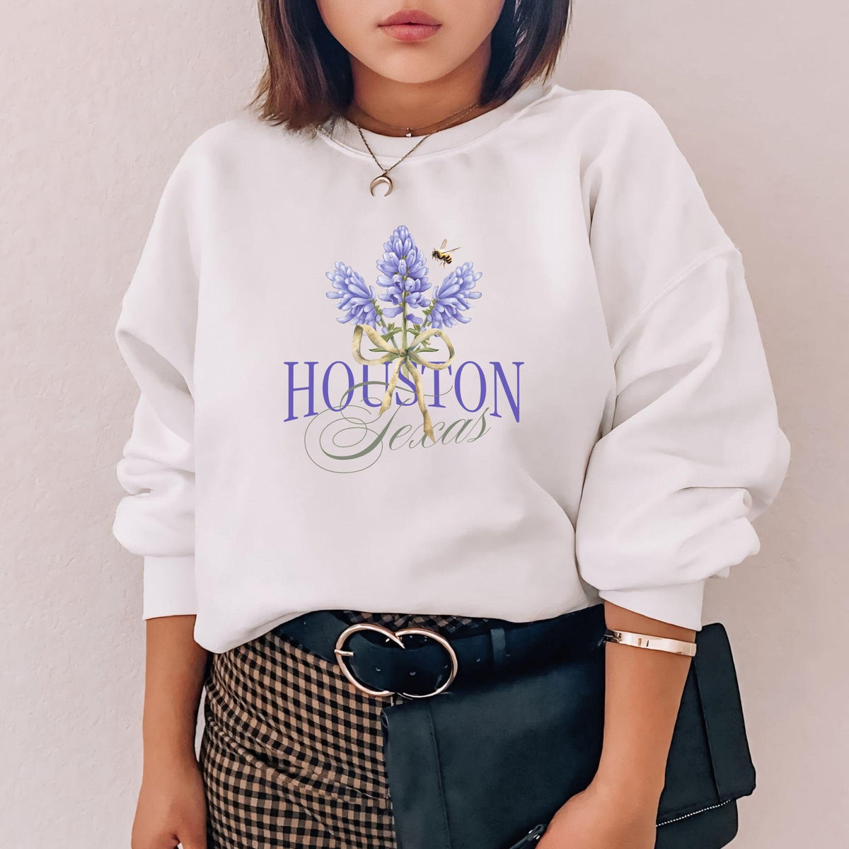Houston Texas Coquette Sweatshirt Vintage Houston Sweater Coquette Ribbon Shirt Bluebonnet Texas Sweatshirt Houston Moving Gift Sweatshirt – Aesthetic Look · High-Quality Print