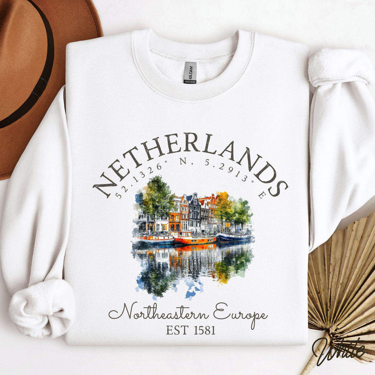 Comfy Crewneck Sweatshirt for Netherlands Vacation Pullover Jumper for Dutch Holiday Souvenir for Netherlands Trip Girls Trip Sweater Sweatshirt – Premium Graphic · High-Quality Print