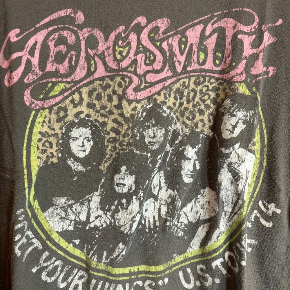 Aerosmith 2xlarge grey graphic vintage preowned tshirt Graphic Tee – Fan Favorite · Trending Graphic Apparel