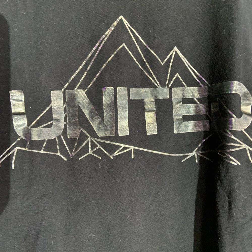 United small black graphic vintage T shirt Graphic Tee – Premium Graphic · Perfect For Daily Wear