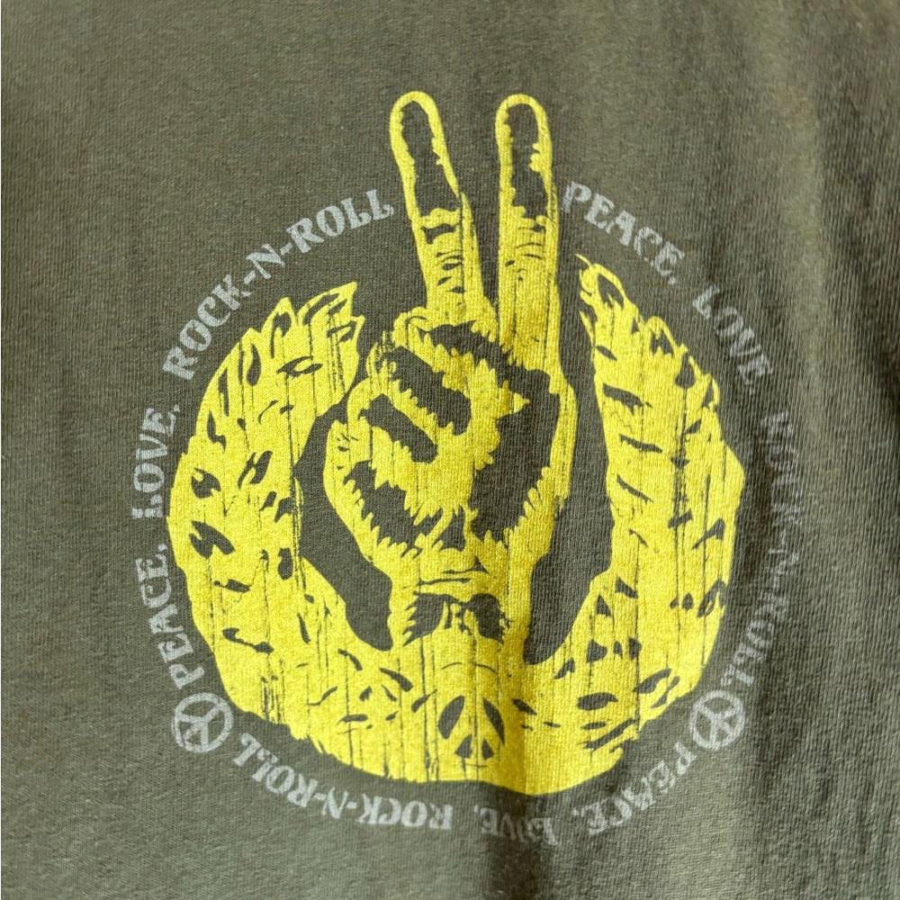 Peace love rock n roll large olive green graphic vintage preowned tshirt Graphic Tee – Warm & Stylish · Perfect For Daily Wear